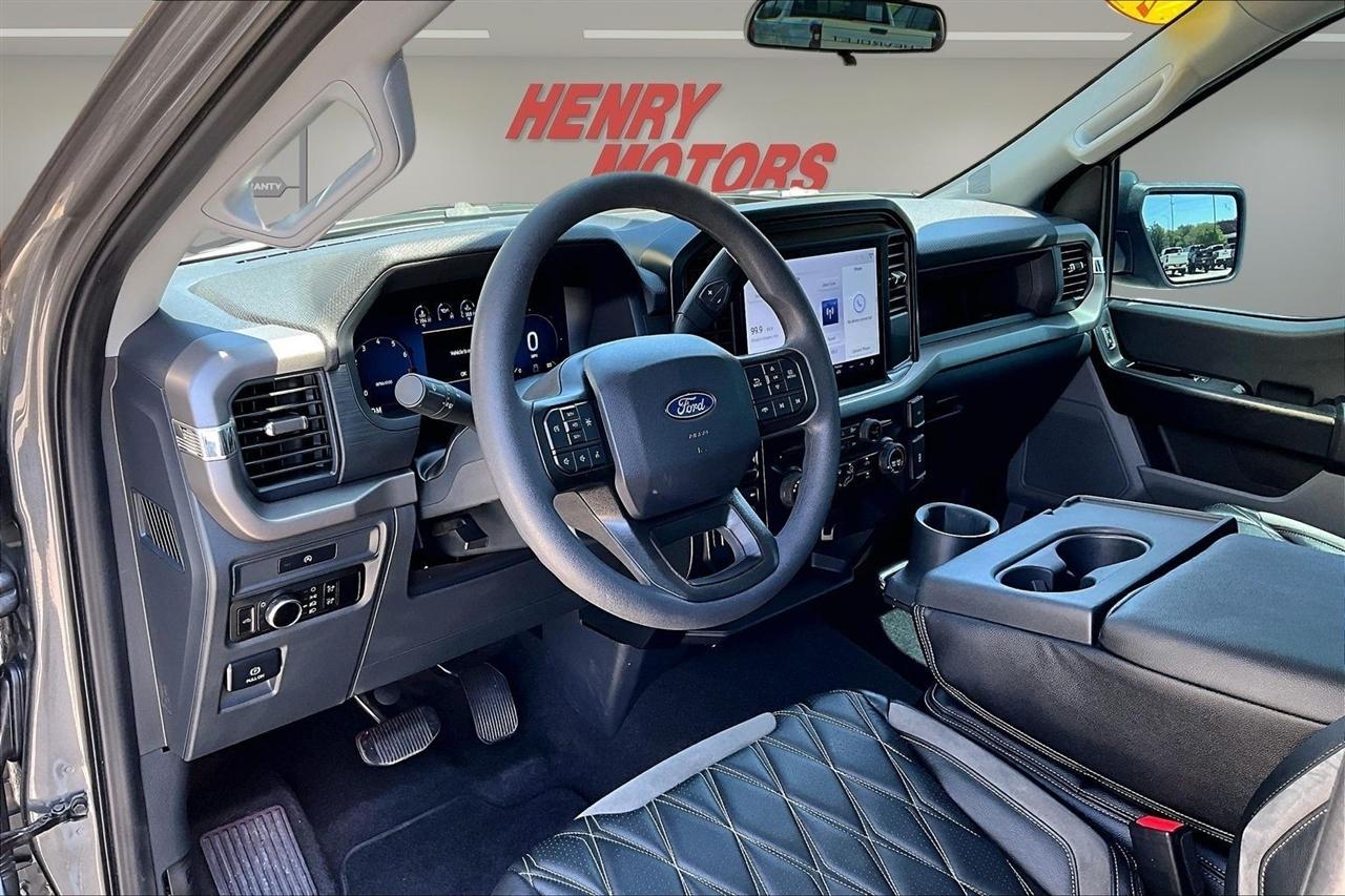 Ford F-150  2025