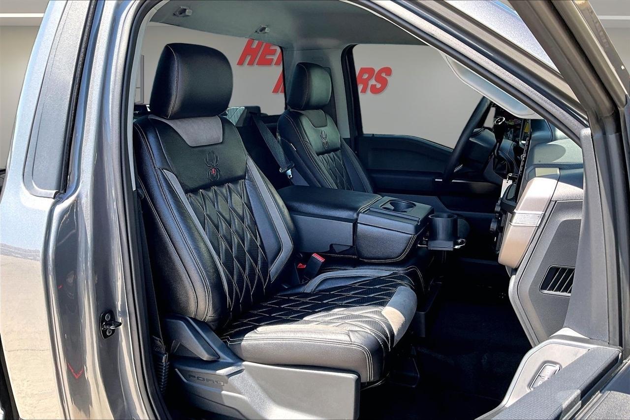 Ford F-150  2025
