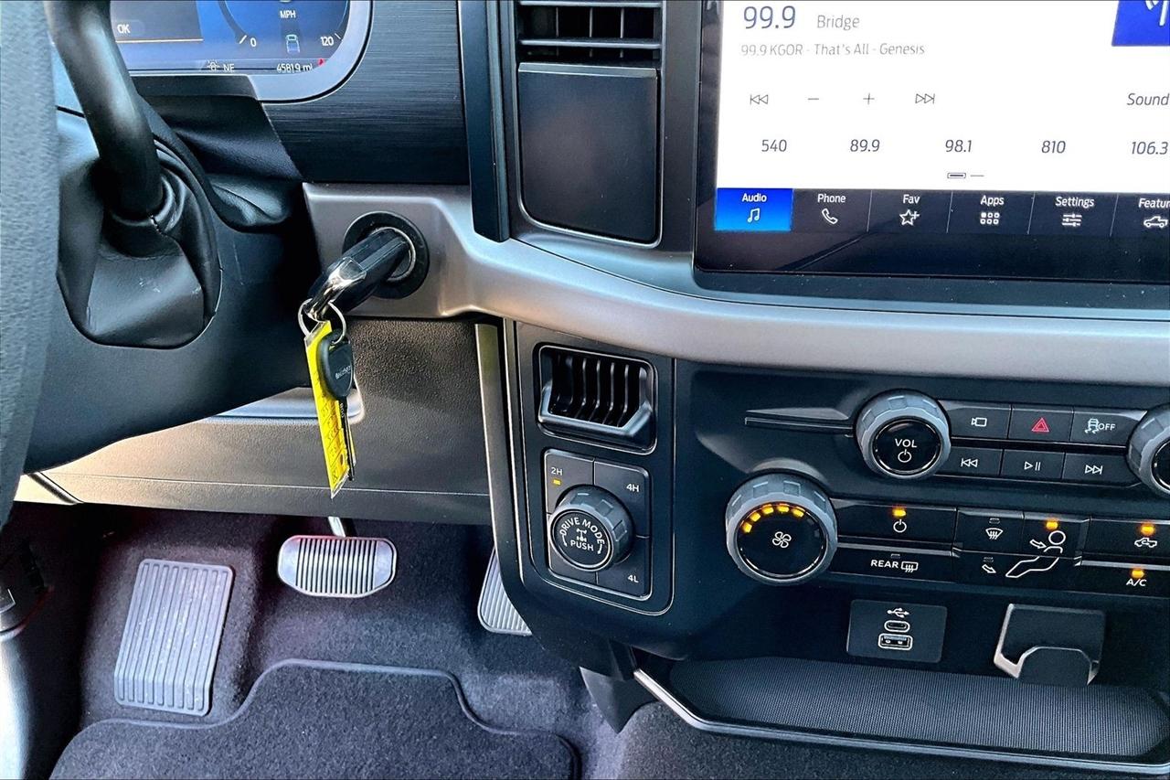 Ford F-150  2025