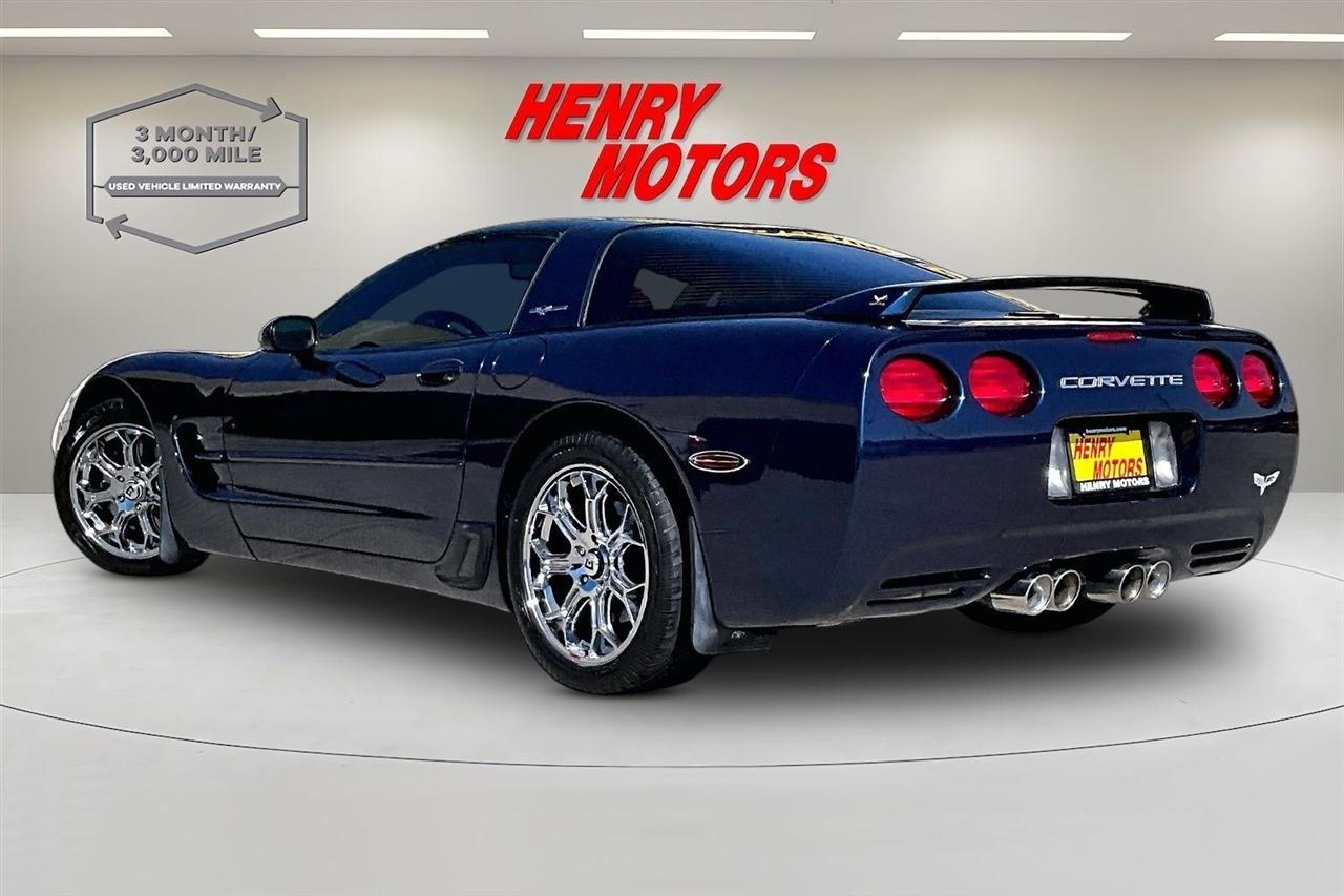 Chevrolet Corvette 2dr Coupe 2001