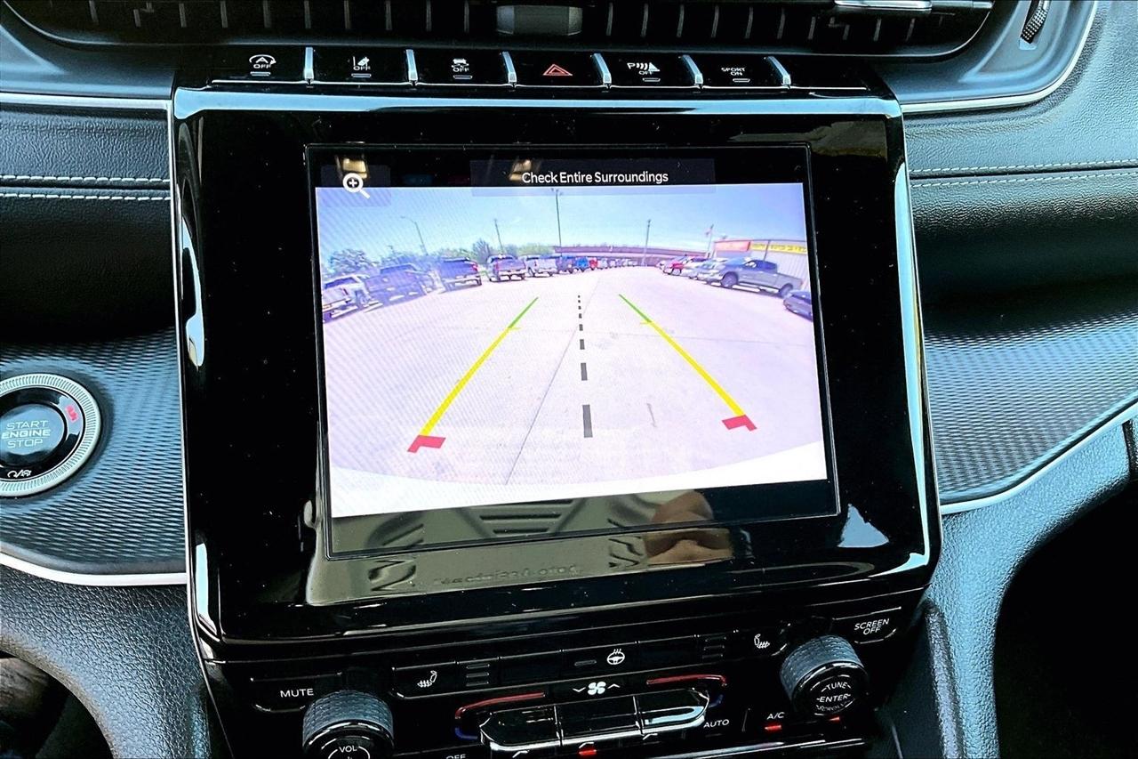 Jeep Grand Cherokee Altitude 4x4 2024