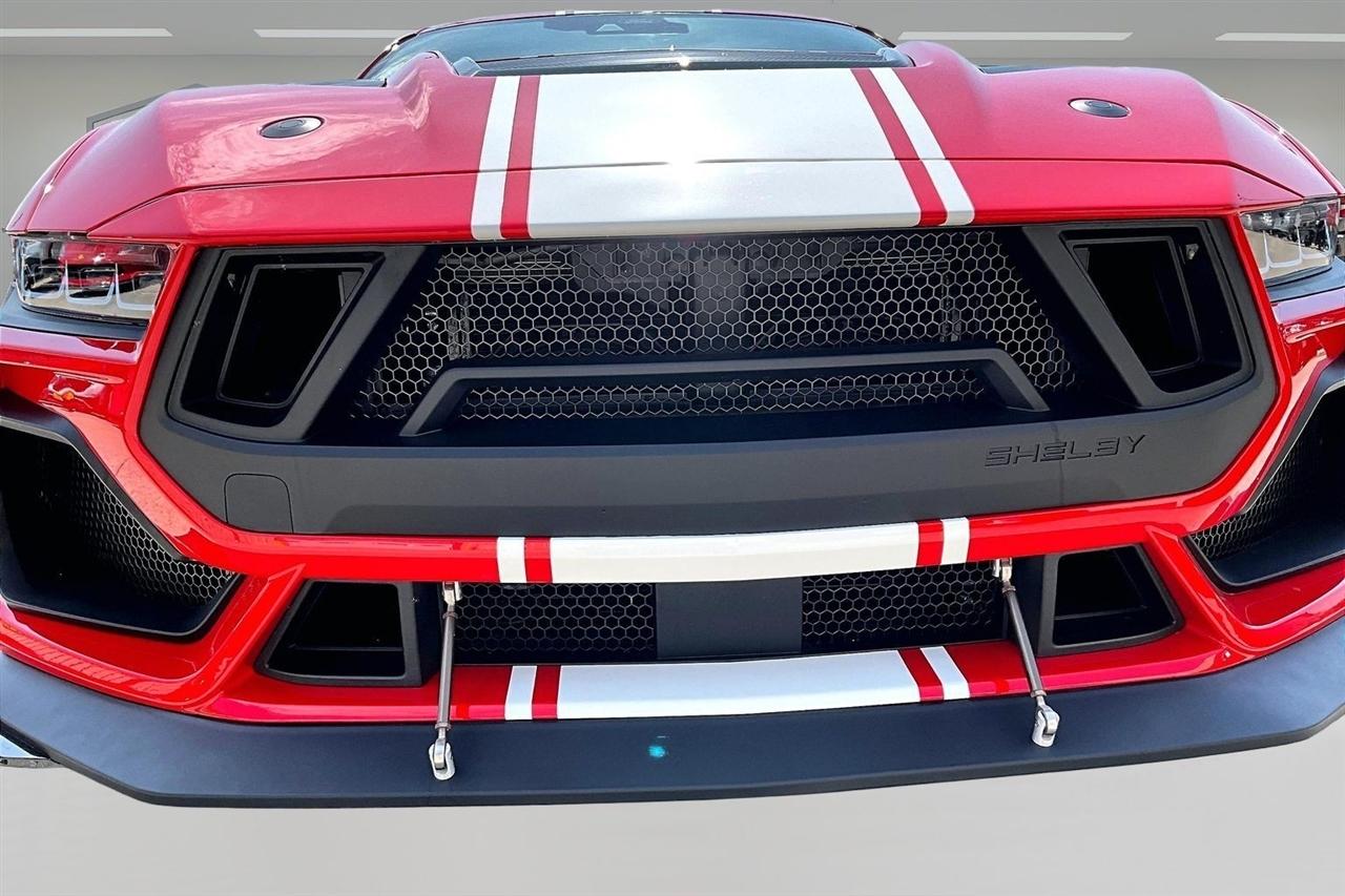 Ford Mustang  2024