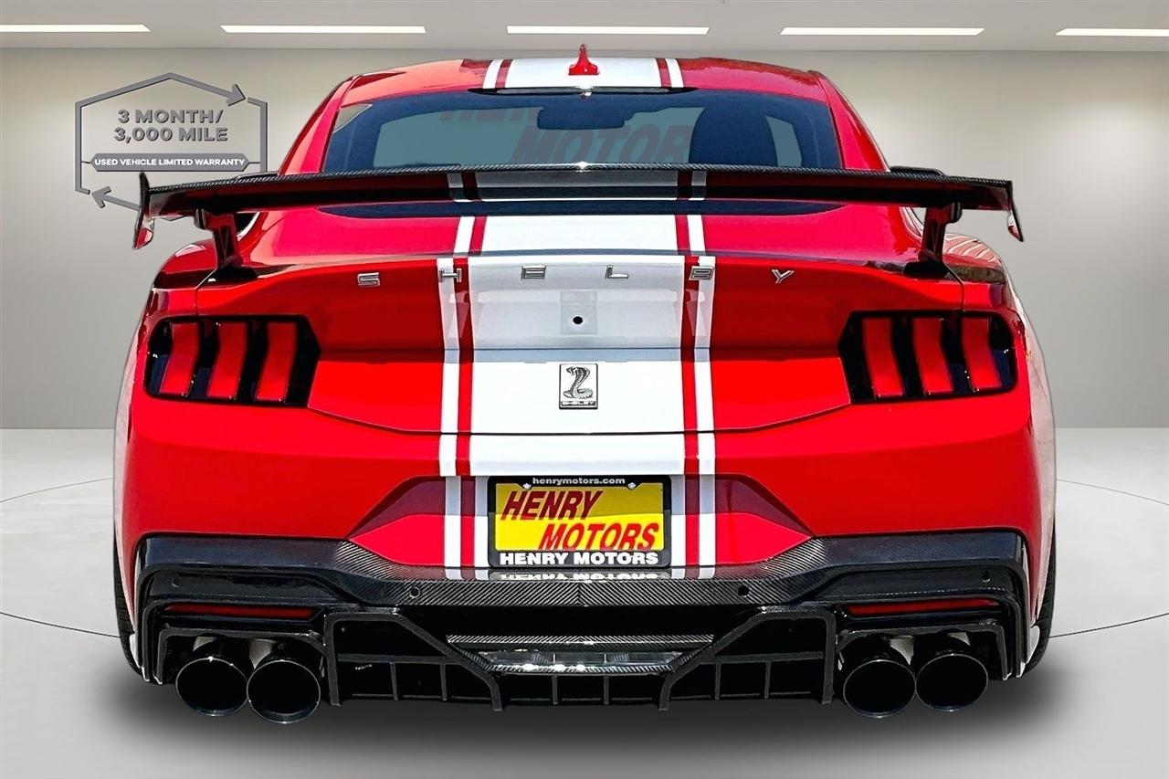Ford Mustang  2024