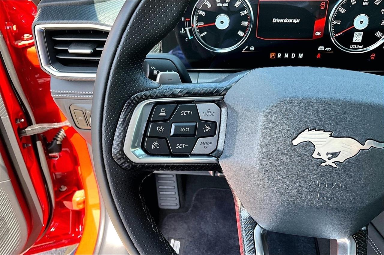 Ford Mustang  2024