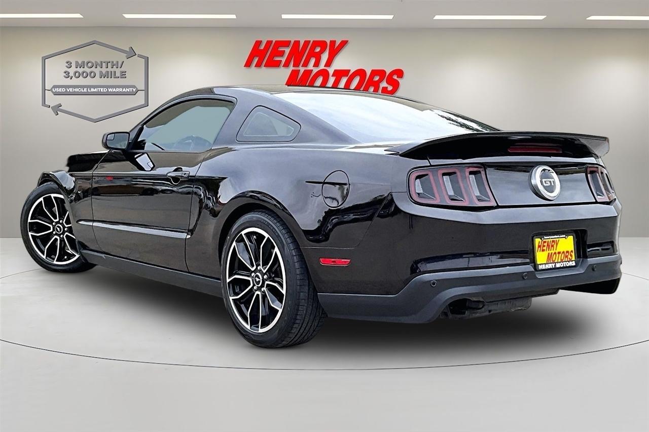 Ford Mustang  2012