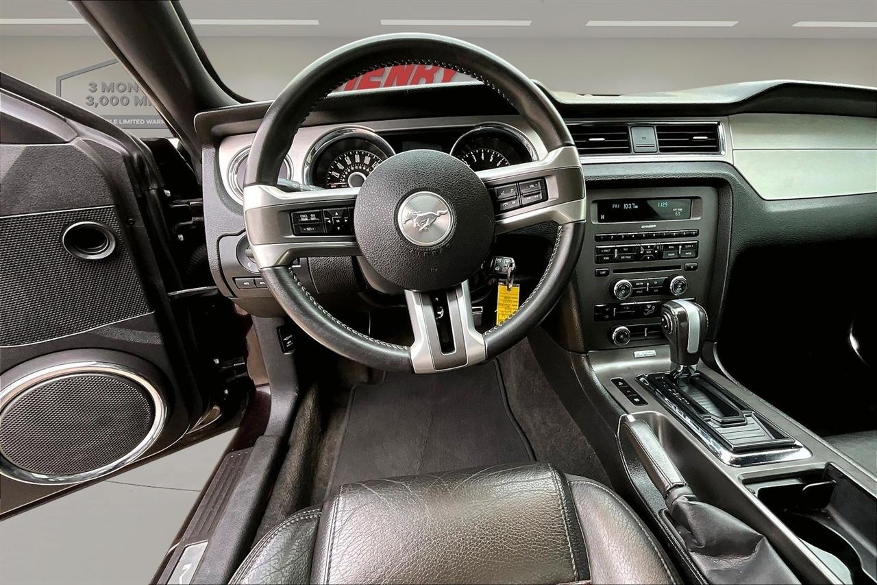 Ford Mustang  2012