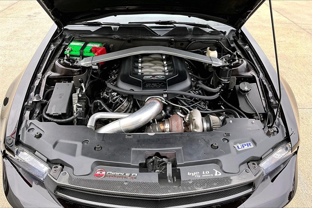 Ford Mustang  2012