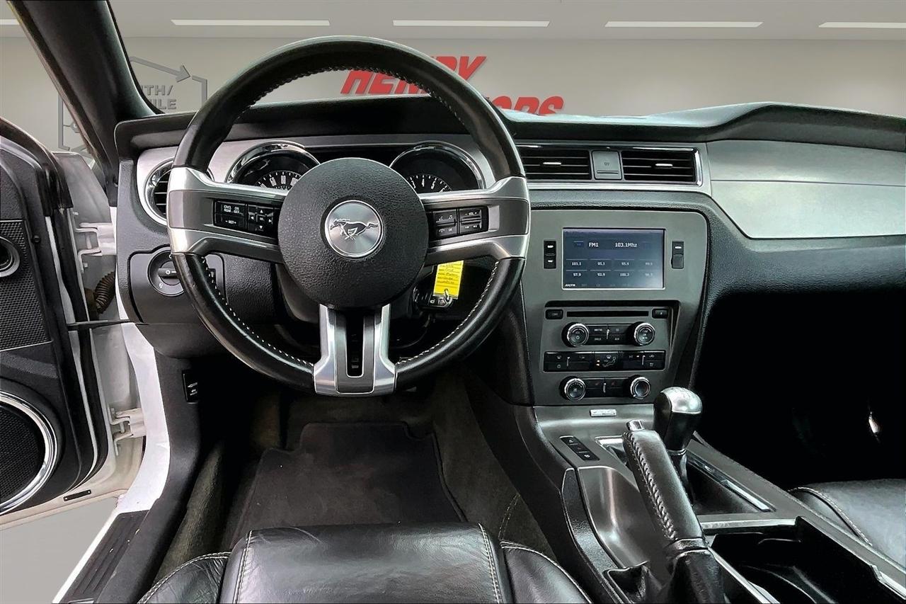 Ford Mustang  2014
