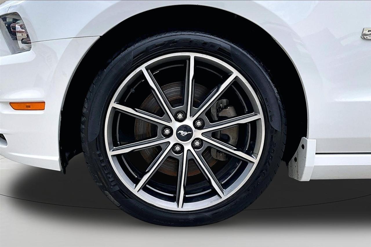 Ford Mustang  2014