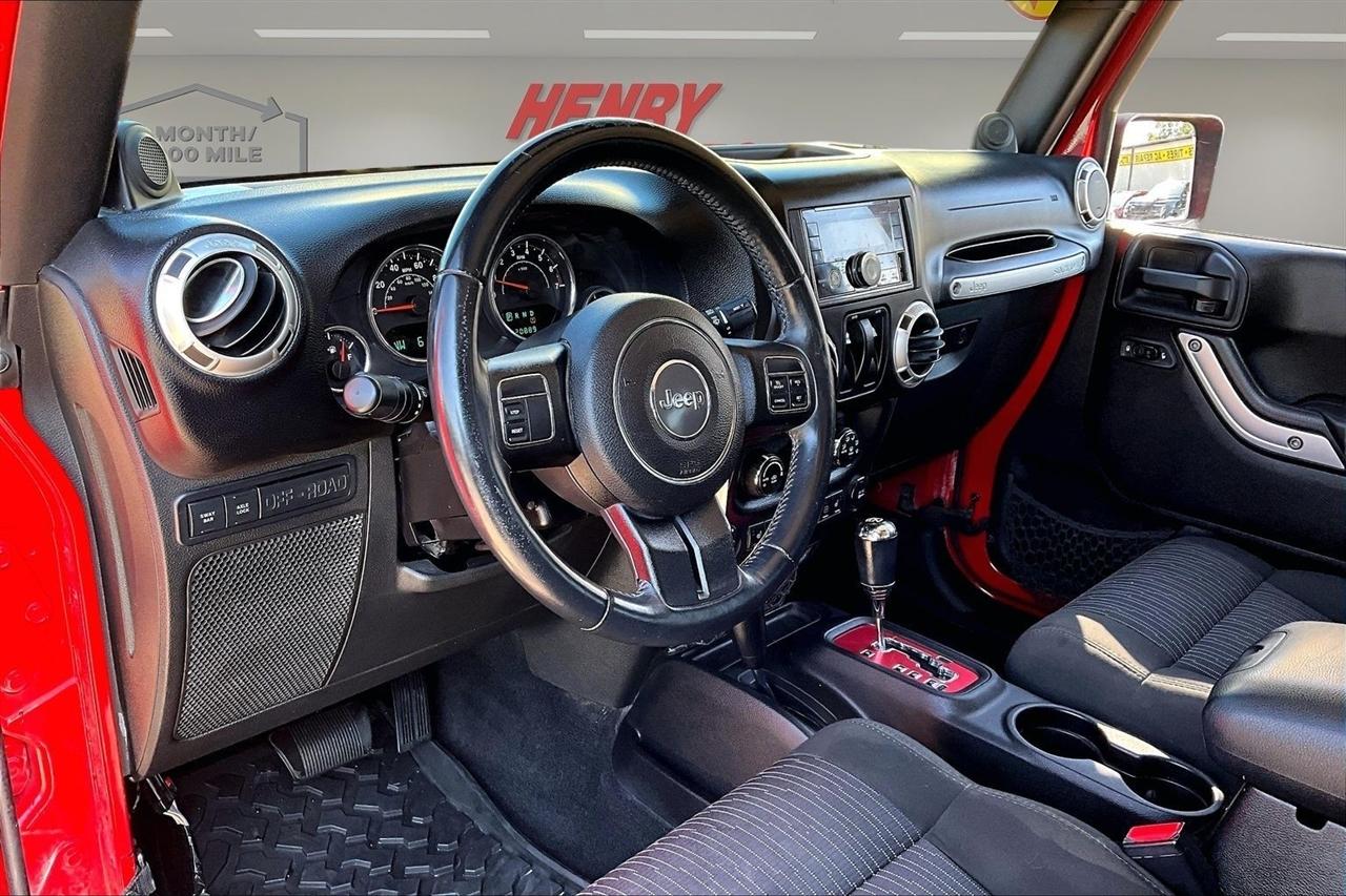 Jeep Wrangler 4WD 2dr Rubicon 2012
