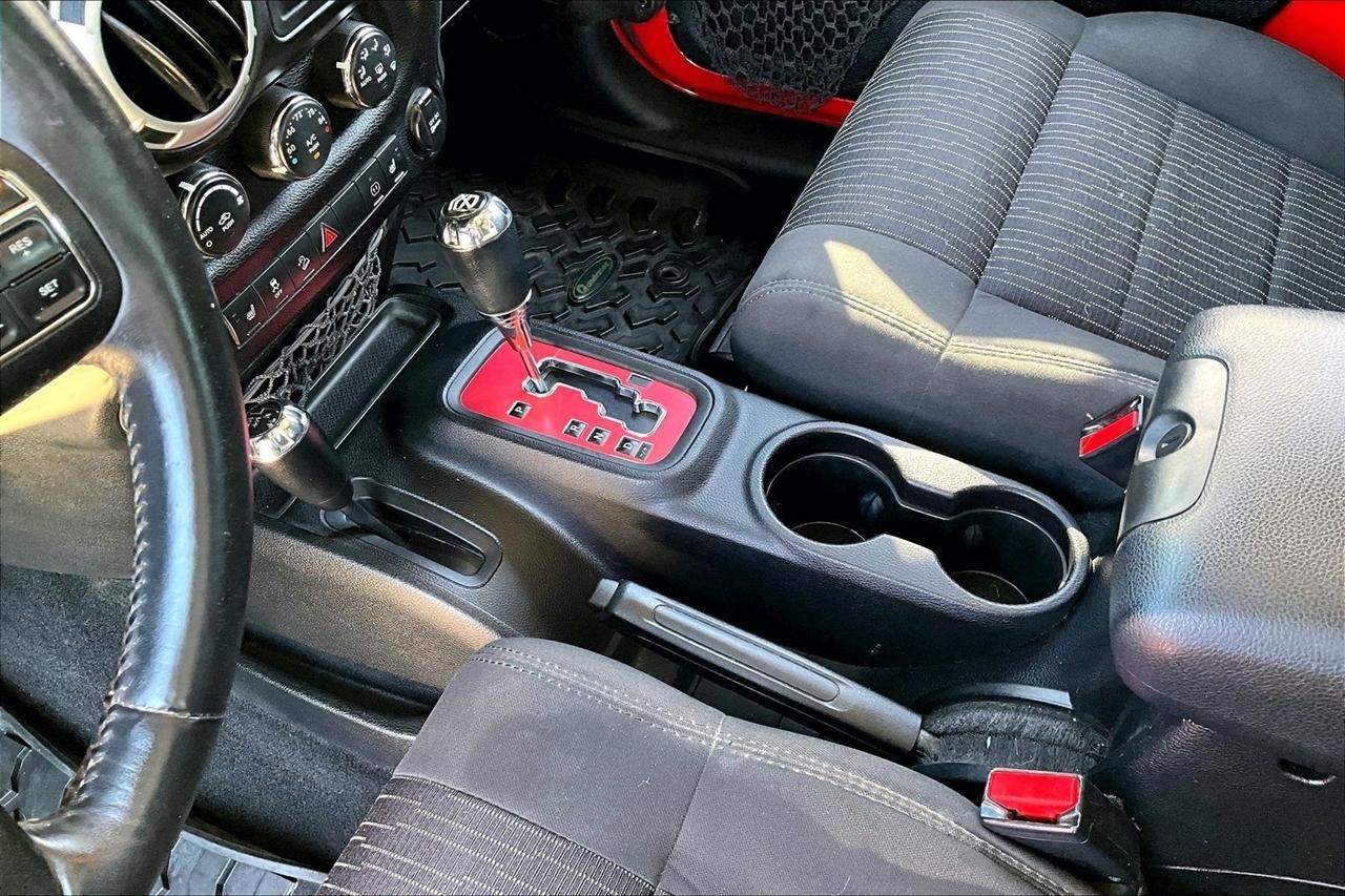Jeep Wrangler 4WD 2dr Rubicon 2012