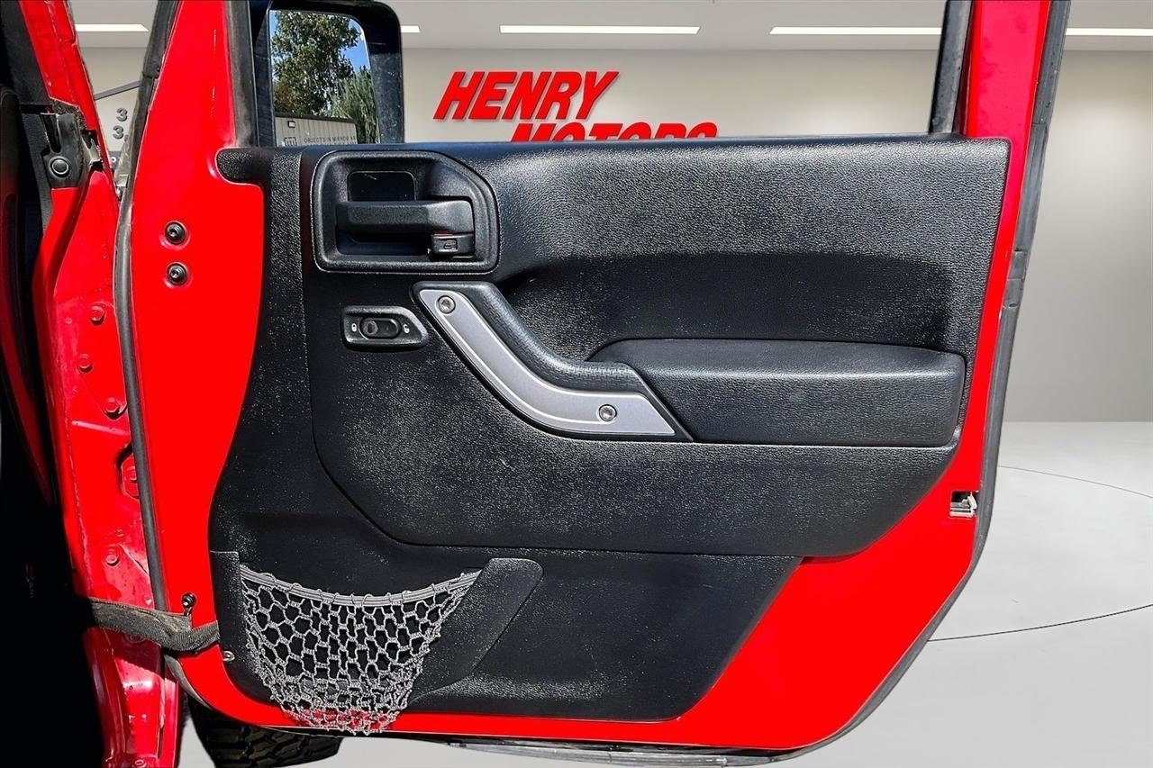 Jeep Wrangler 4WD 2dr Rubicon 2012