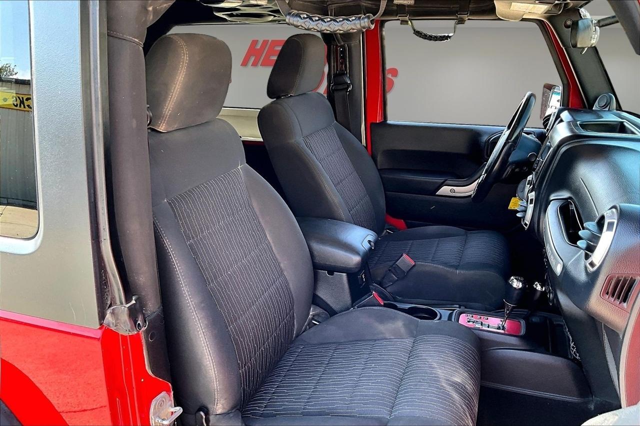 Jeep Wrangler 4WD 2dr Rubicon 2012