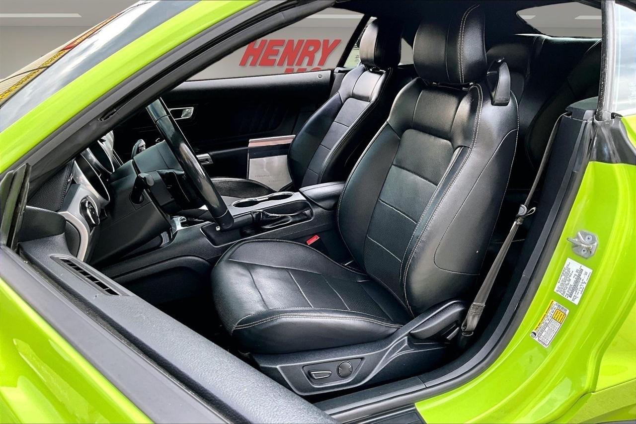Ford Mustang EcoBoost Convertible 2020