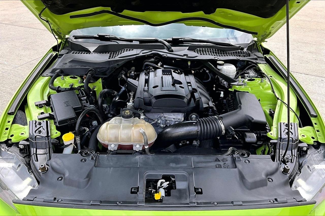 Ford Mustang EcoBoost Convertible 2020