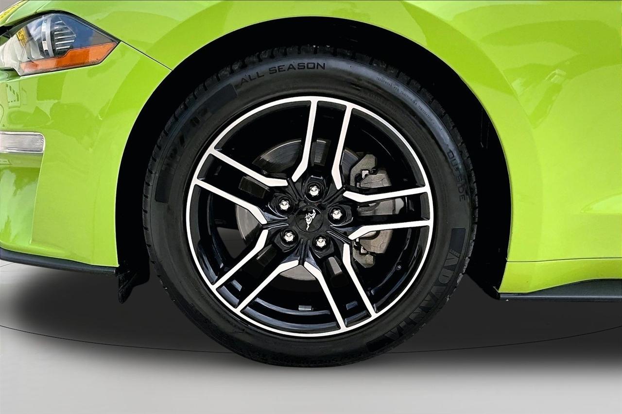 Ford Mustang EcoBoost Convertible 2020