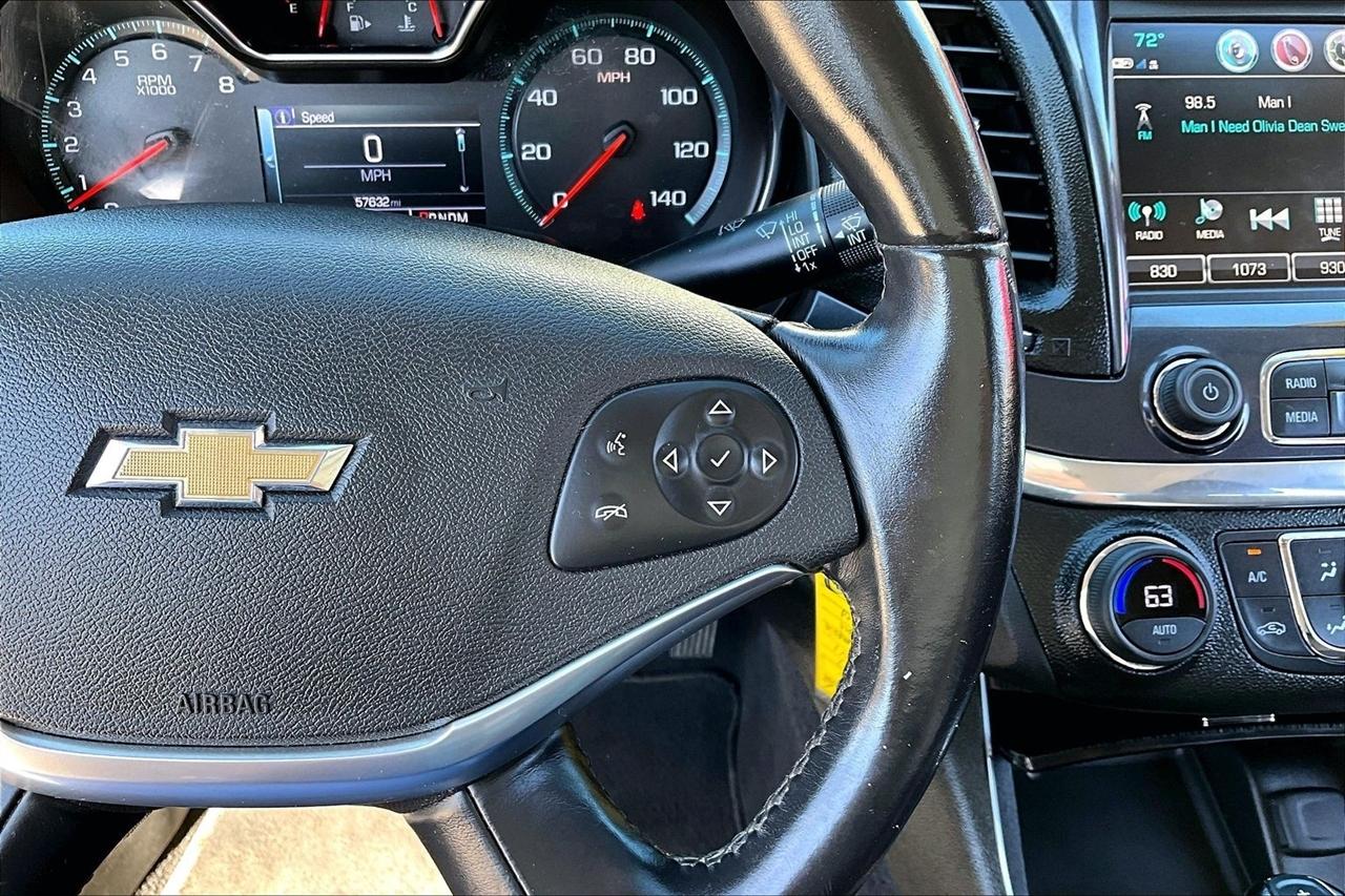 Chevrolet Impala photo 12
