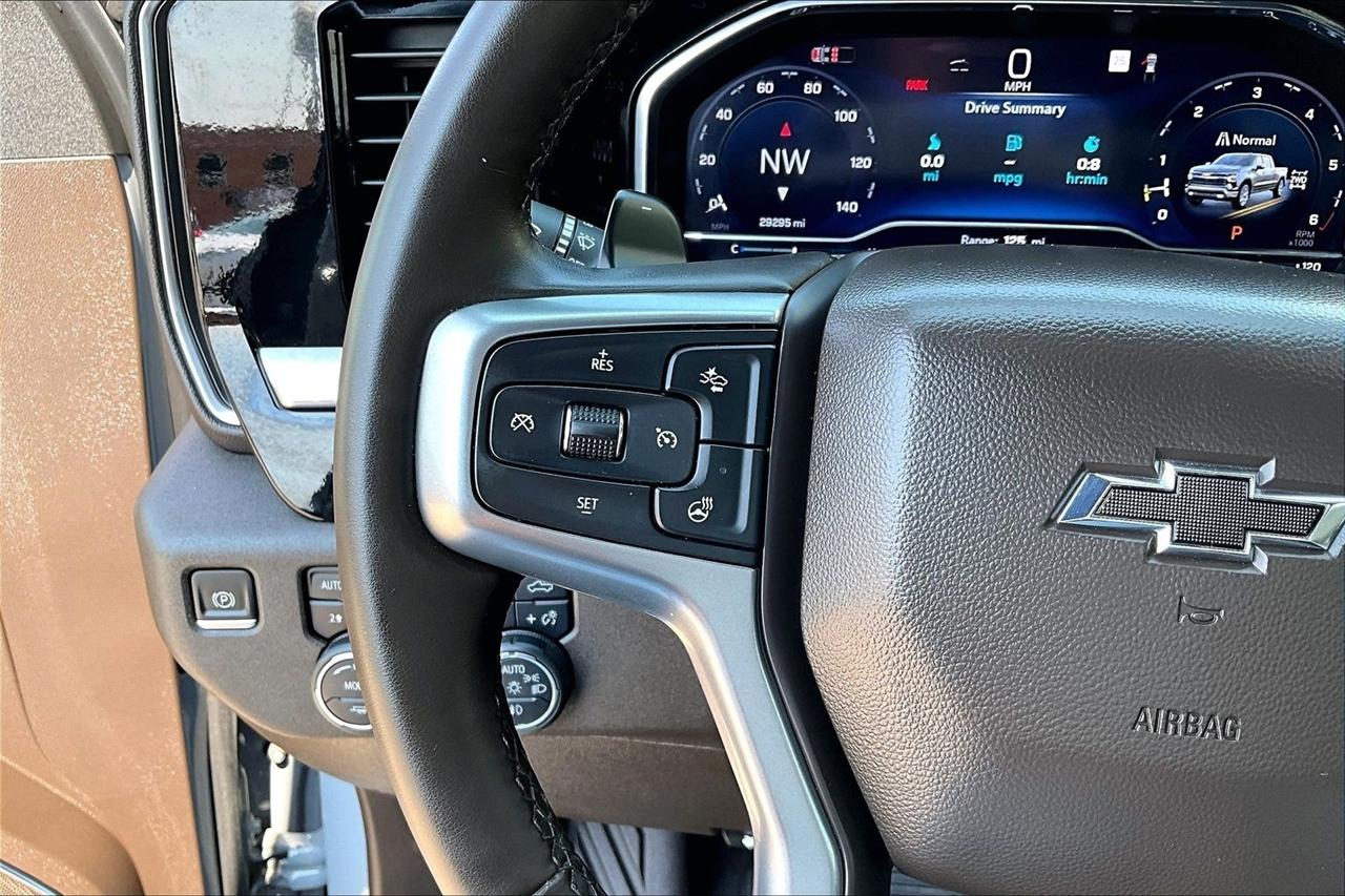 Chevrolet Silverado 1500 4WD Crew Cab 147" RST 2024