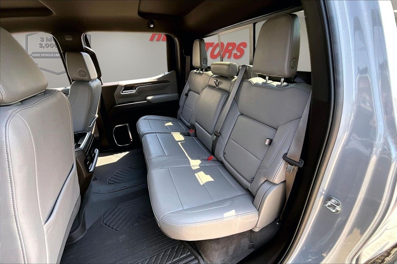 Chevrolet Silverado 1500 4WD Crew Cab 147" RST 2024