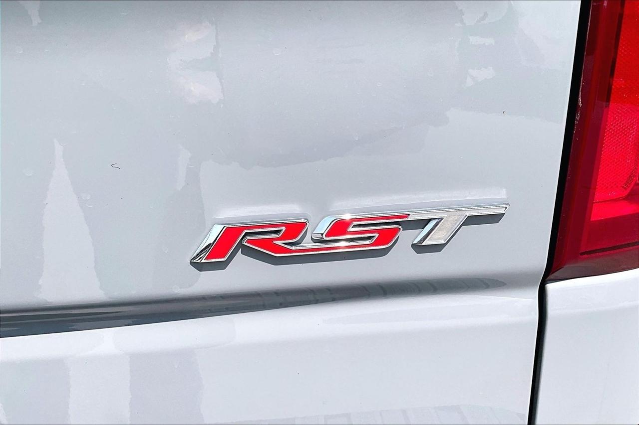 Chevrolet Silverado 1500 4WD Crew Cab 147" RST 2024