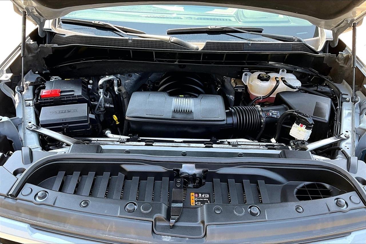 Chevrolet Silverado 1500 4WD Crew Cab 147" RST 2024