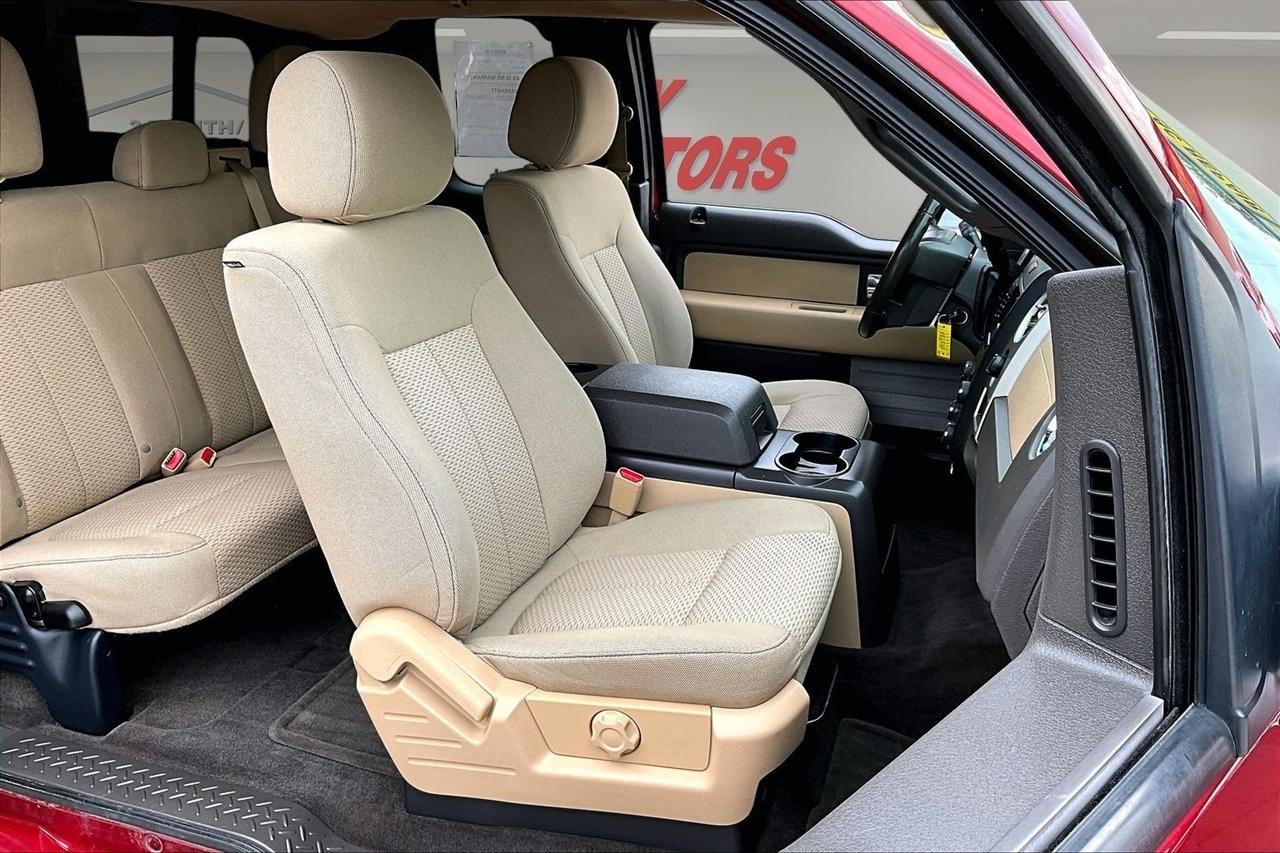 Ford F-150 4WD SuperCab 145" Lariat 2014