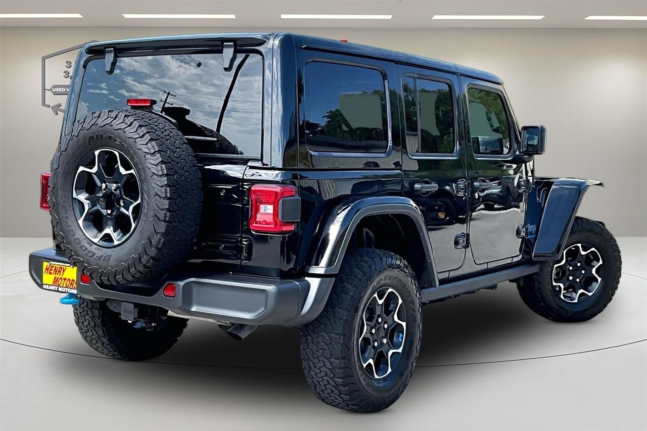 Jeep Wrangler photo 6