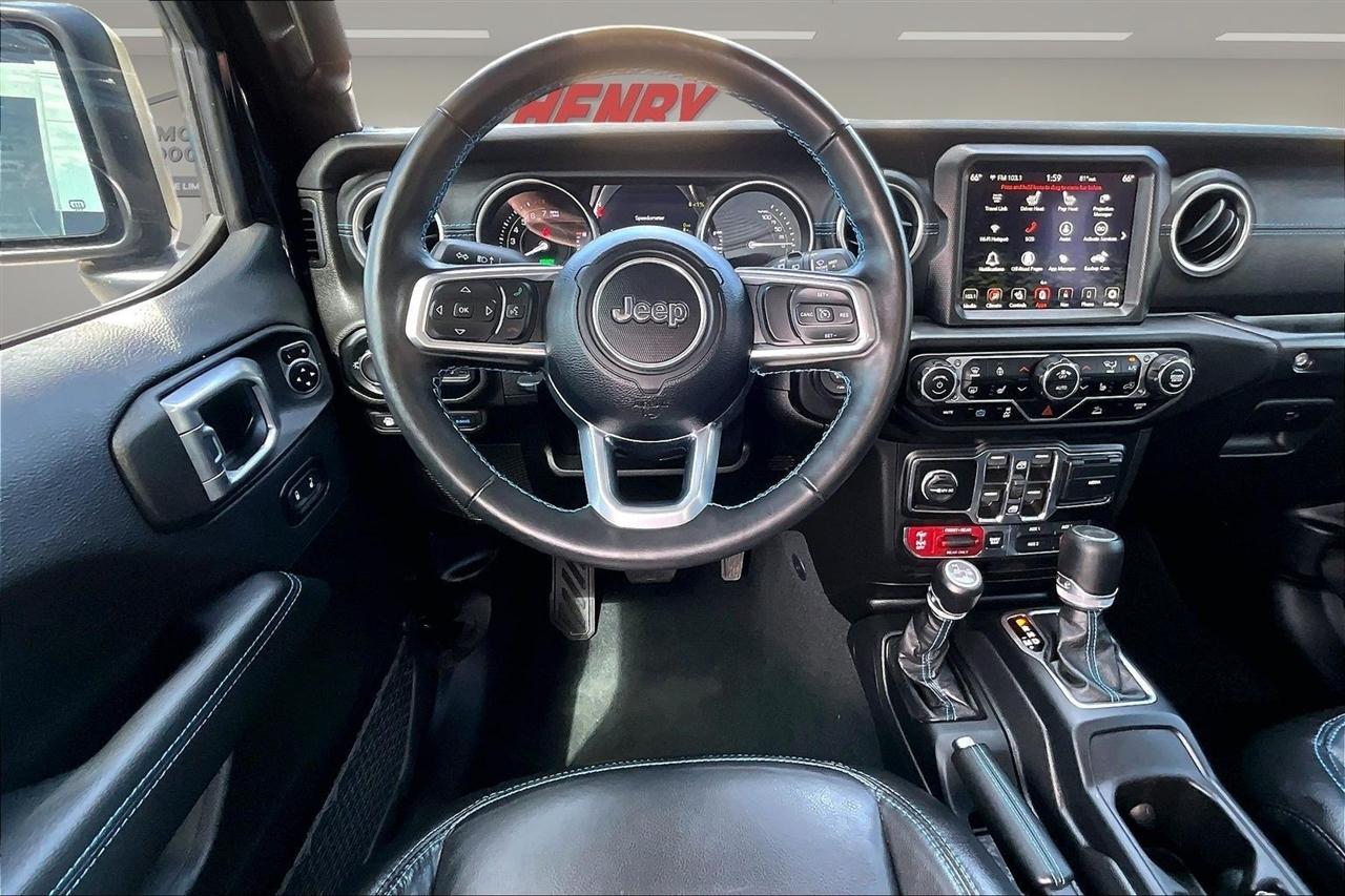 Jeep Wrangler photo 8