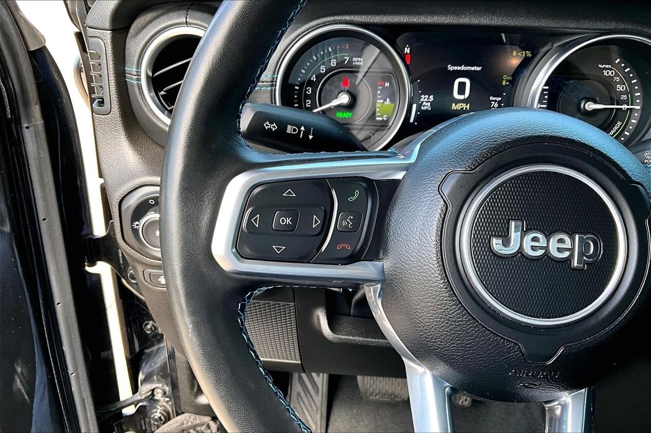 Jeep Wrangler photo 11