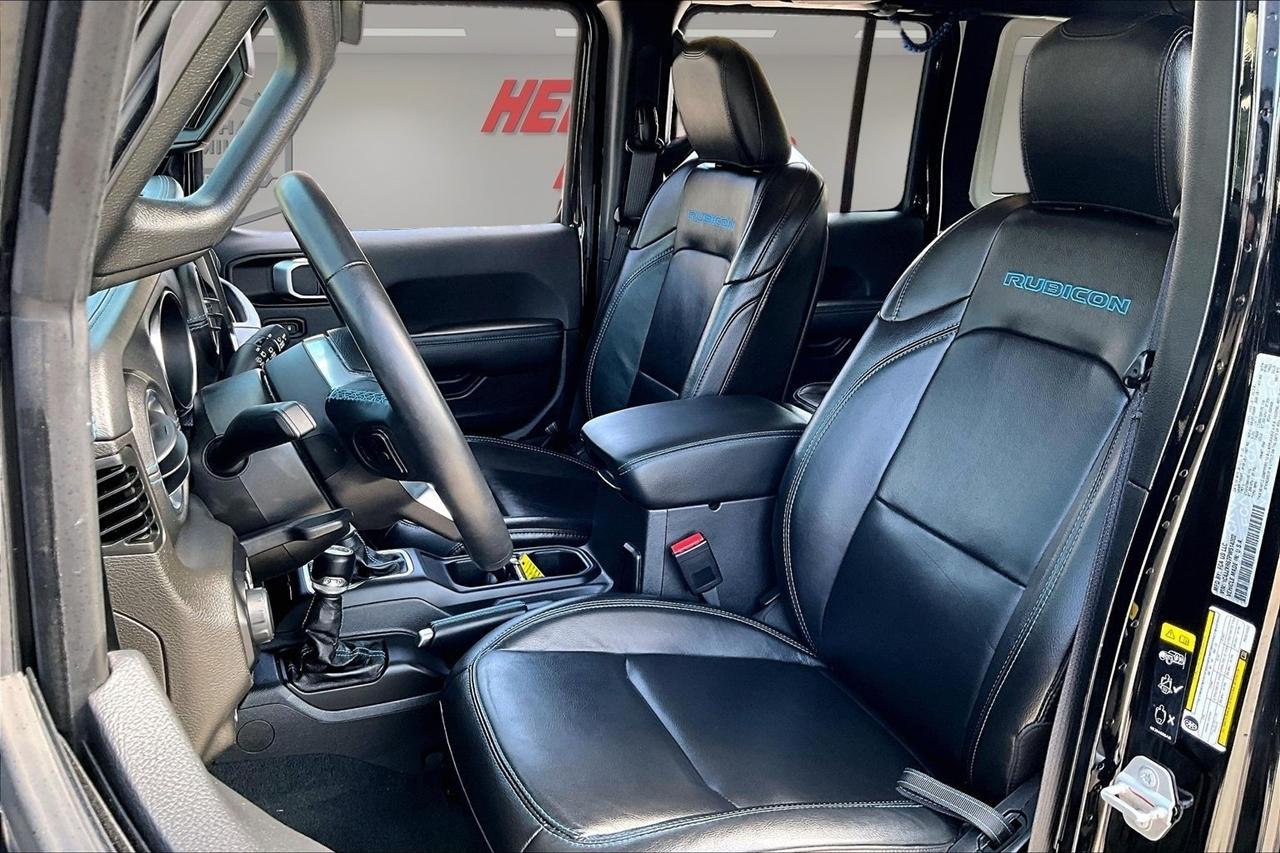 Jeep Wrangler photo 22