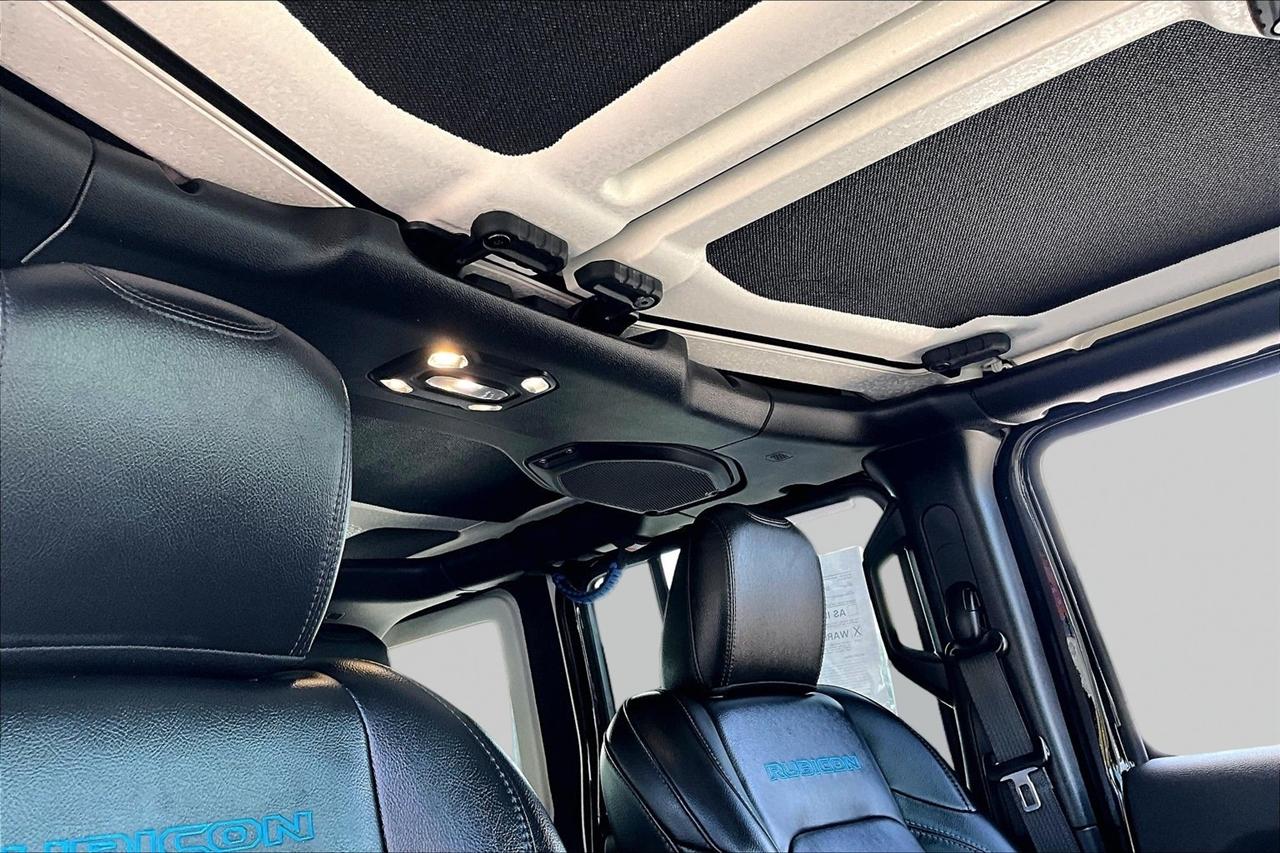 Jeep Wrangler photo 29