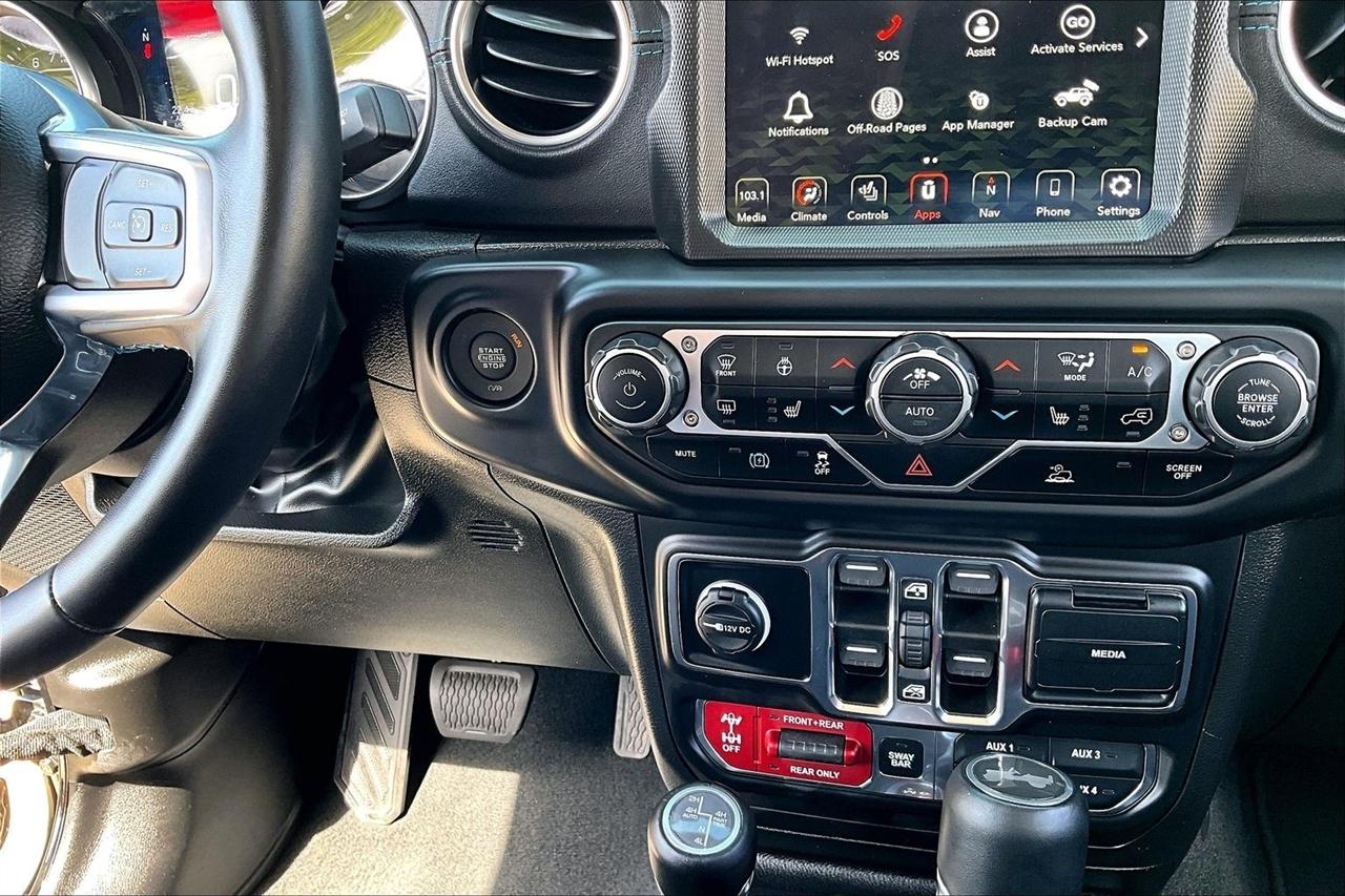 Jeep Wrangler photo 39