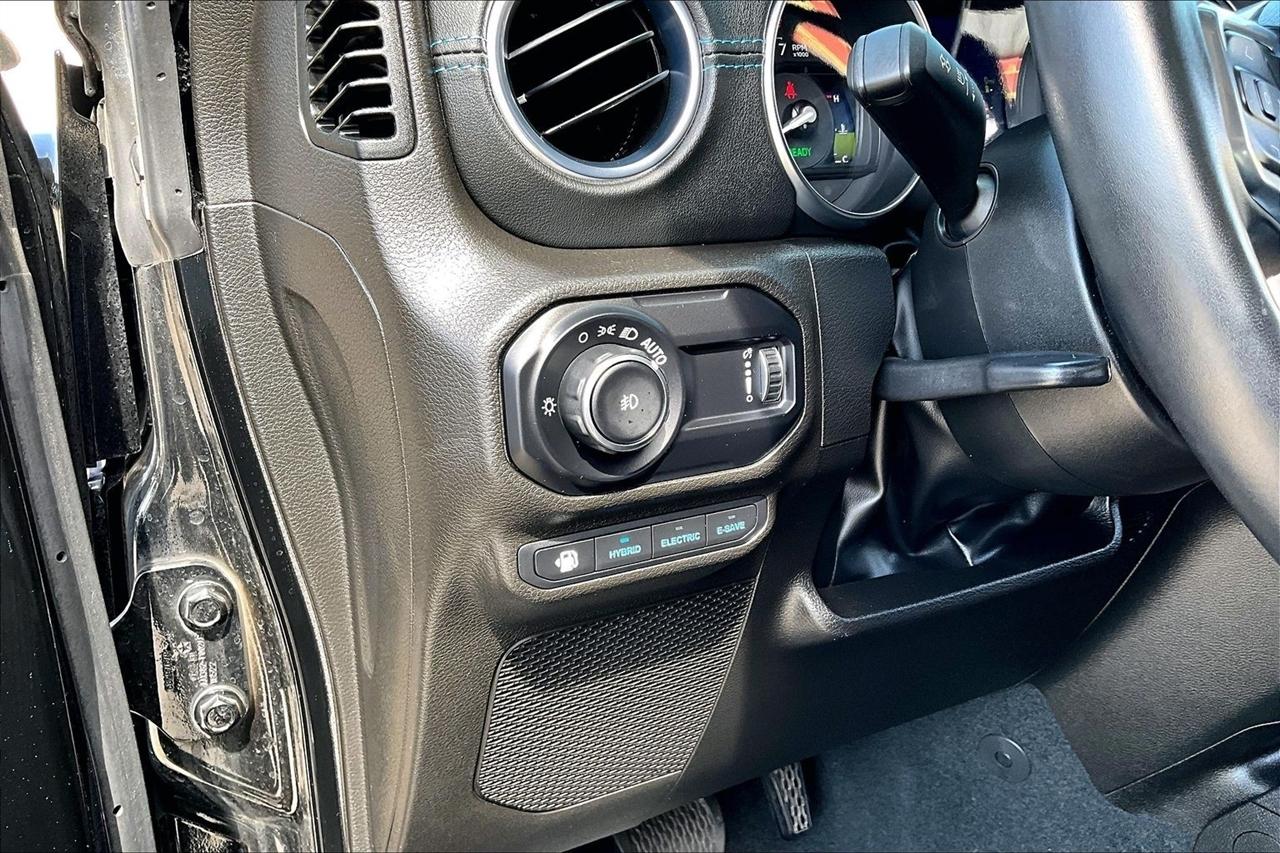 Jeep Wrangler photo 42