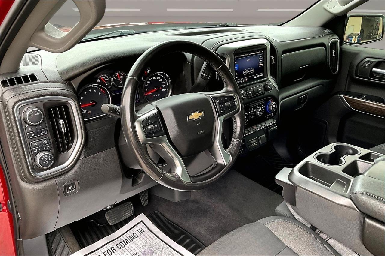 Chevrolet SILVERADO  2020