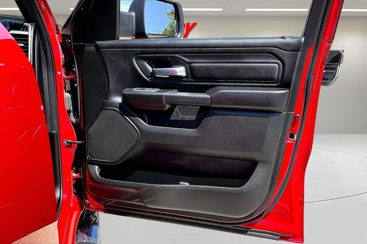 RAM 1500 Warlock 4x4 Crew Cab 5'7" Box 2025