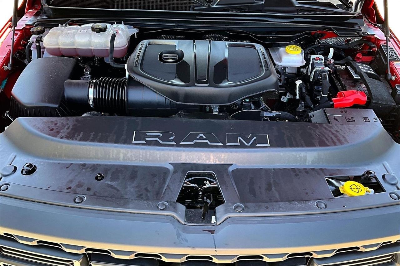 RAM 1500 Warlock 4x4 Crew Cab 5'7" Box 2025