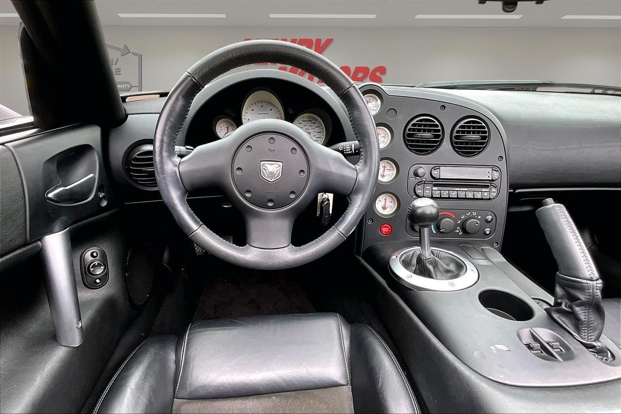 Dodge Viper photo 8