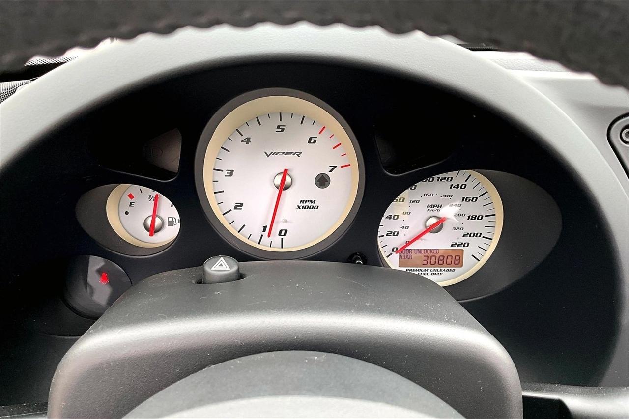 Dodge Viper photo 12