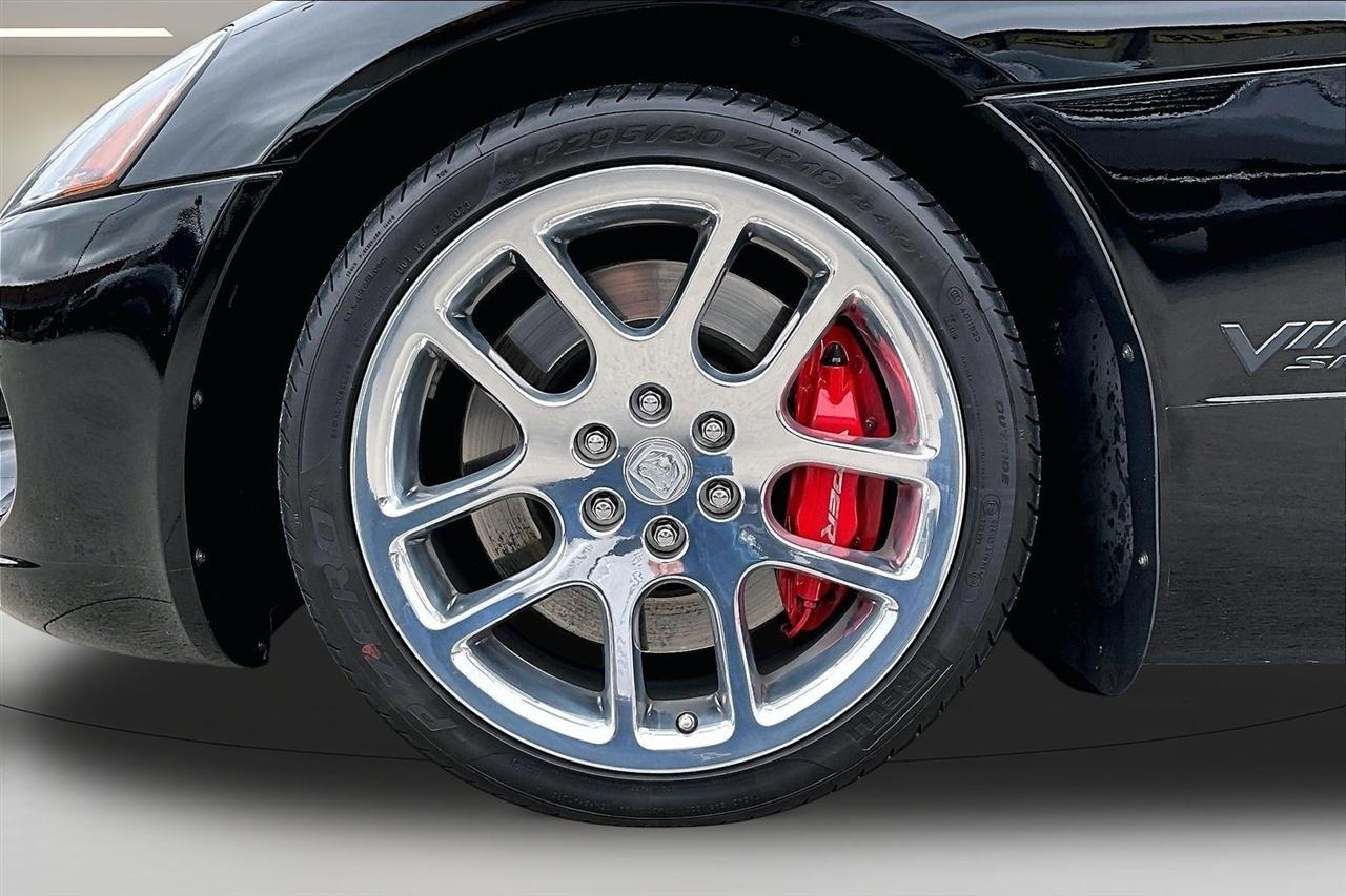 Dodge Viper 2dr Convertible SRT10 2005