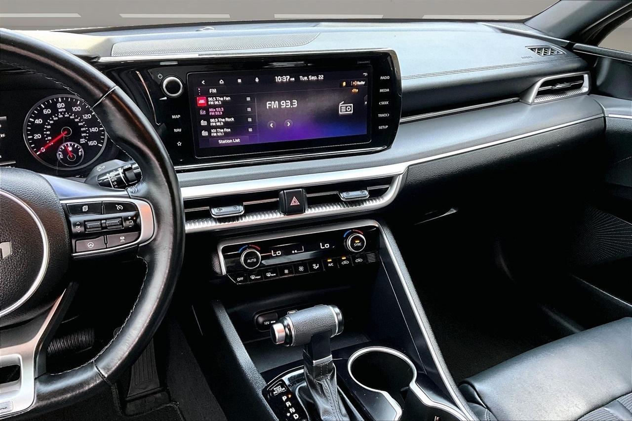 Kia K5 photo 9