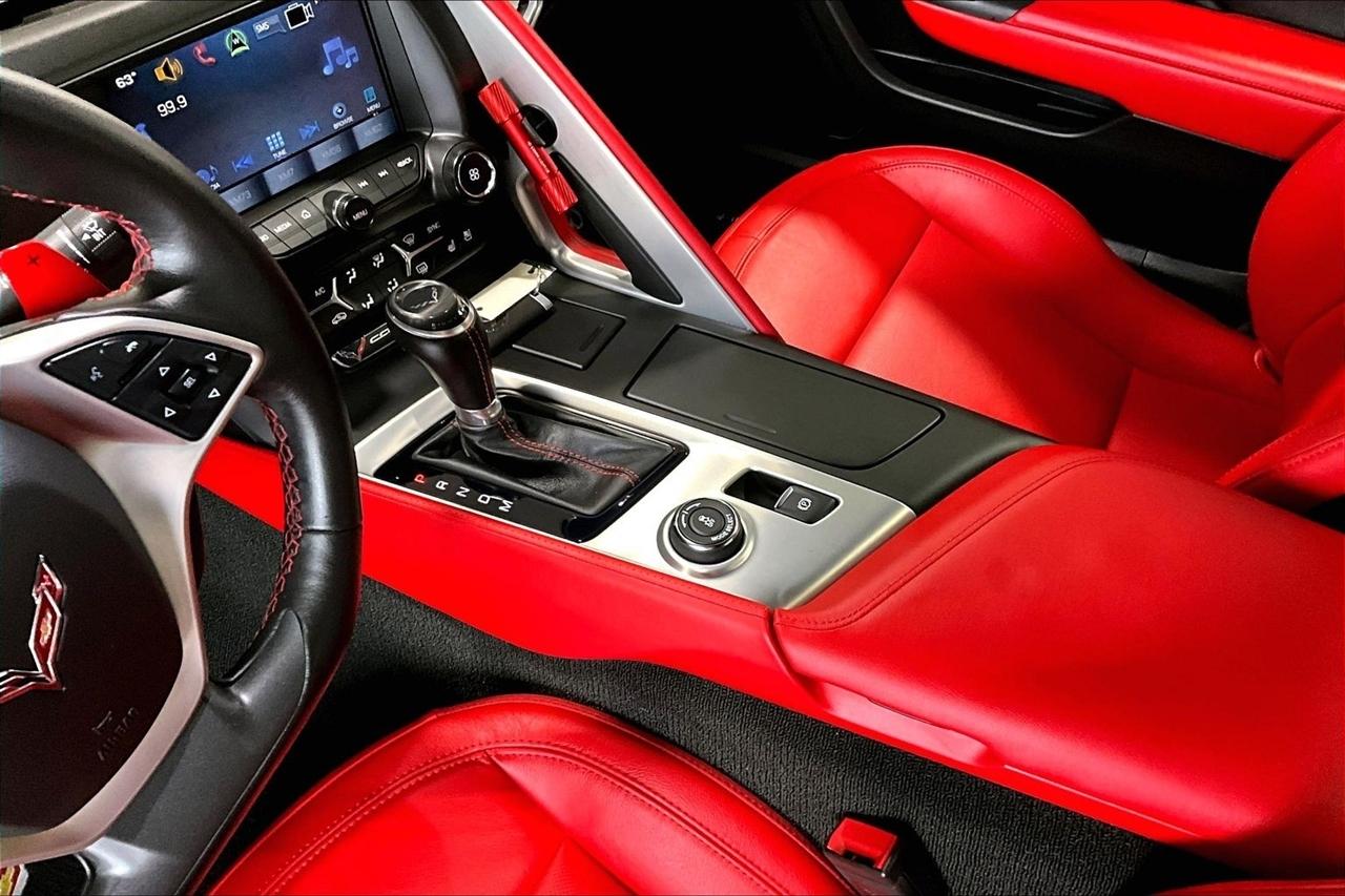Chevrolet Corvette photo 18