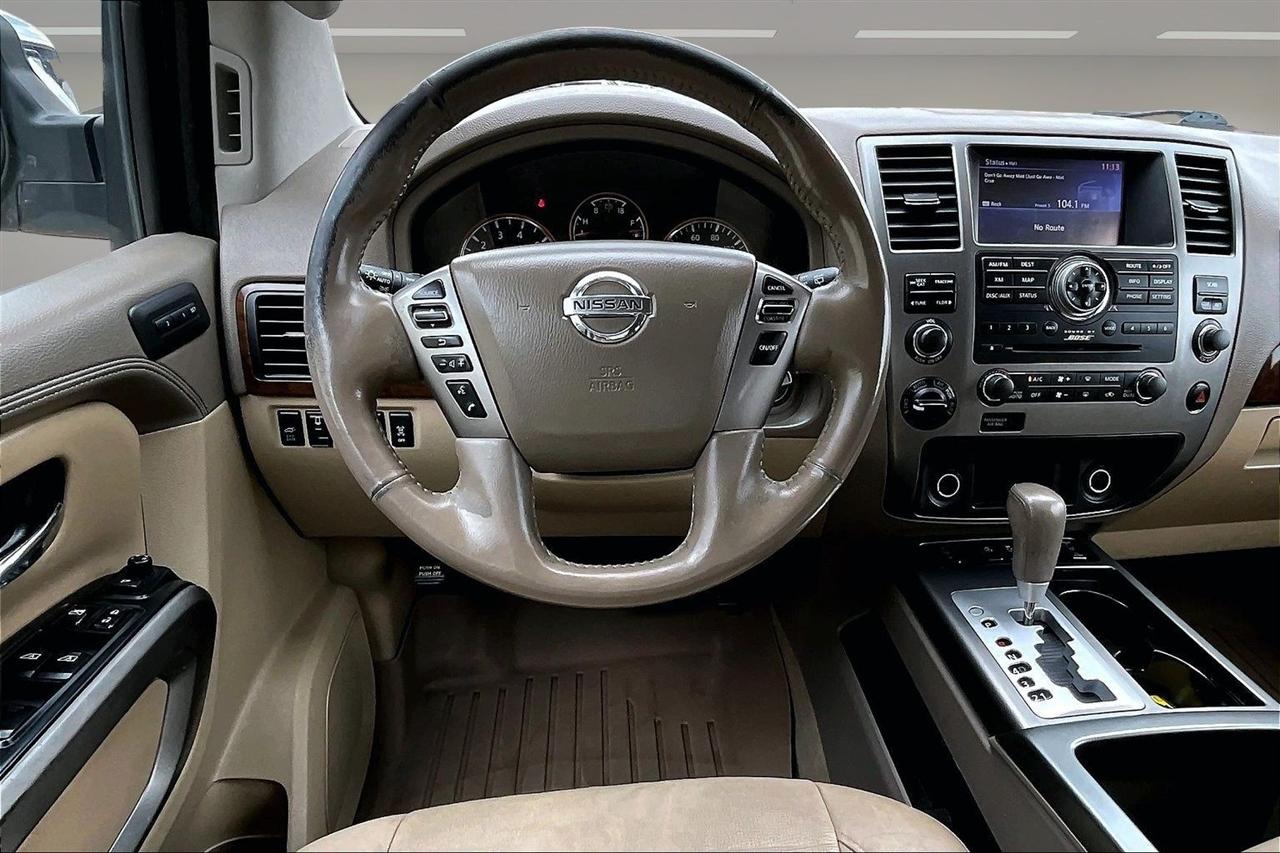 Nissan Armada photo 8