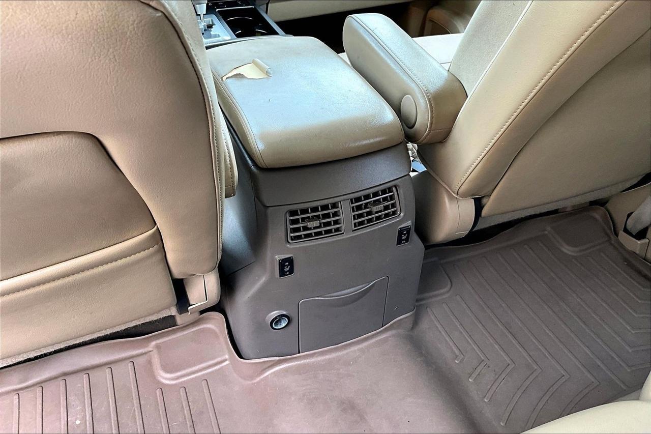 Nissan Armada photo 10