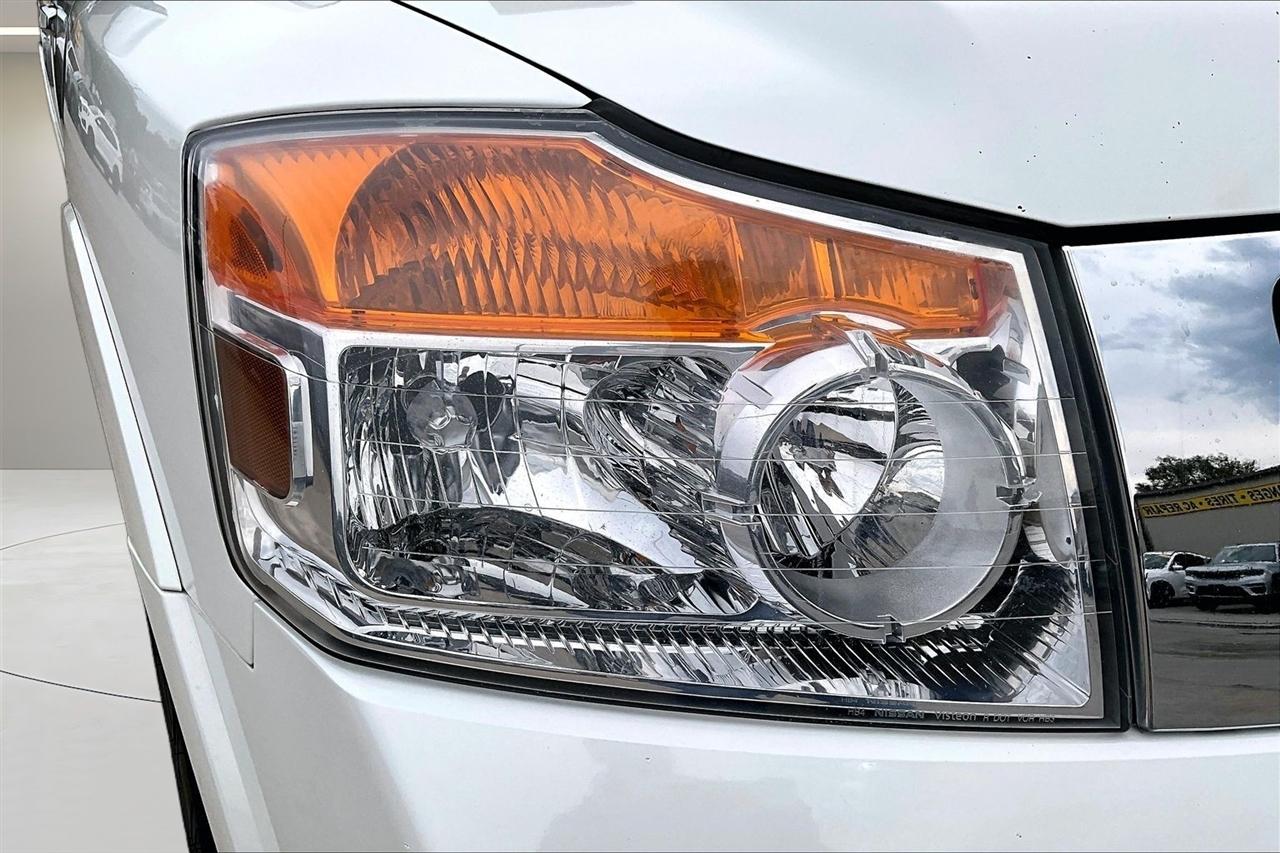 Nissan Armada photo 35