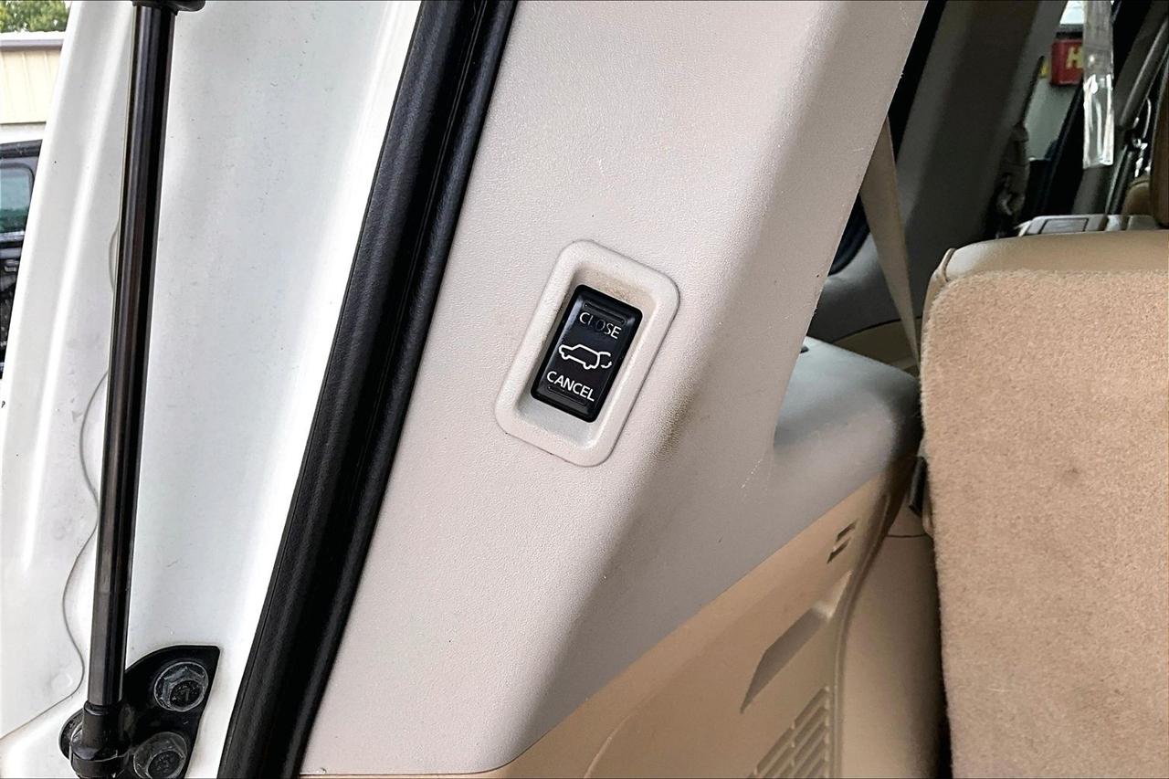 Nissan Armada photo 47