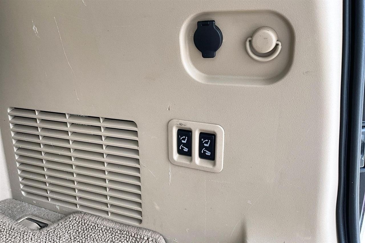Nissan Armada photo 49