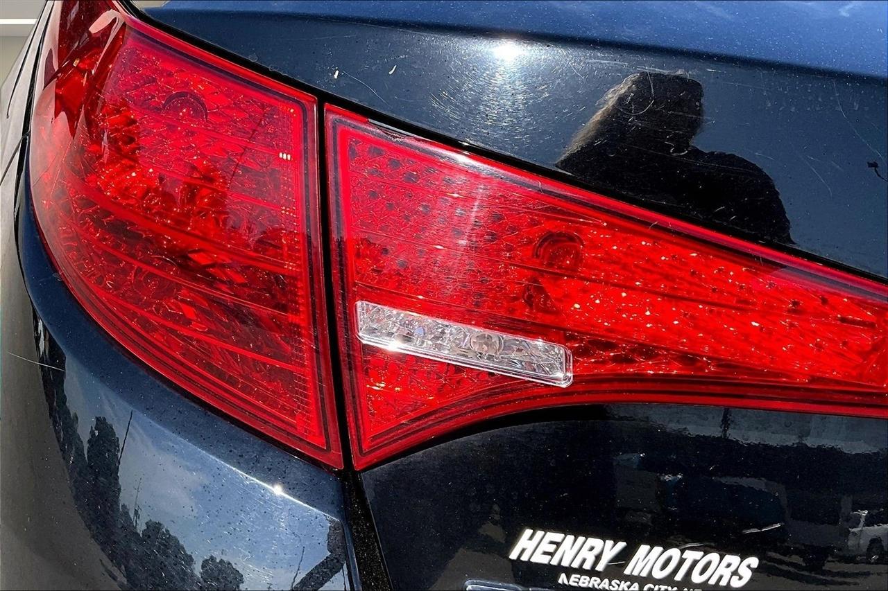 Kia Optima 4dr Sdn LX 2013