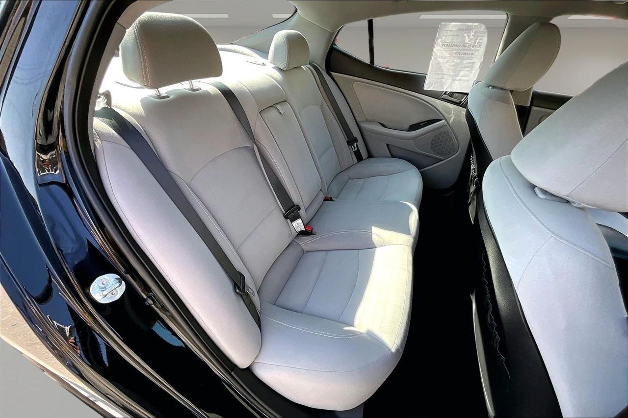 Kia Optima 4dr Sdn LX 2013