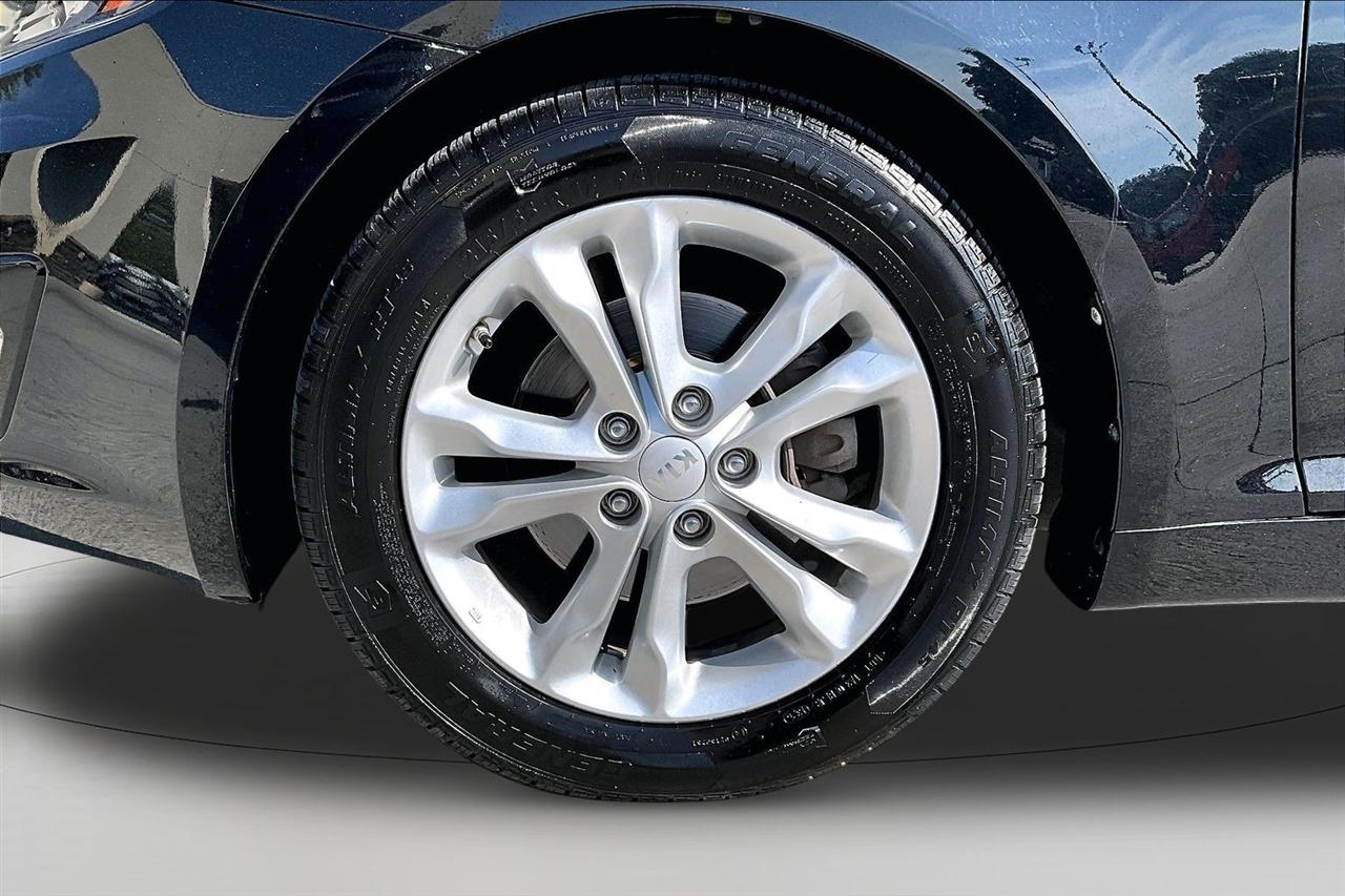 Kia Optima 4dr Sdn LX 2013