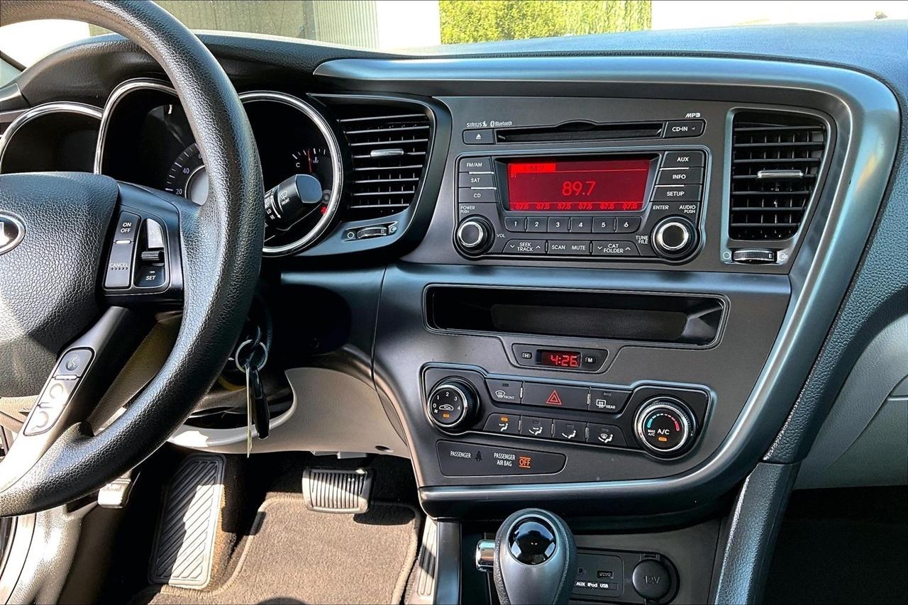 Kia Optima 4dr Sdn LX 2013